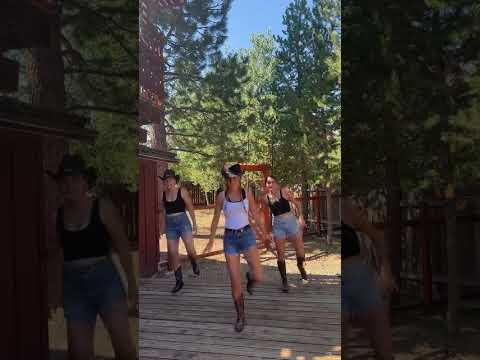 How smooth is this Cotton Eye Joe routine #groupdance #dancefloor